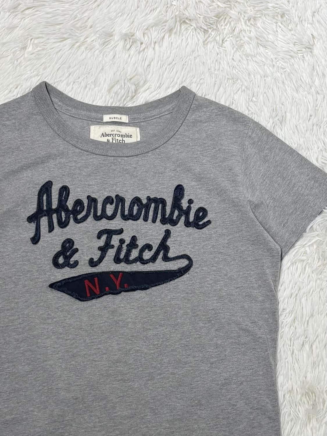 아베크롬비 그레이 빅로고 반팔 상품이미지5