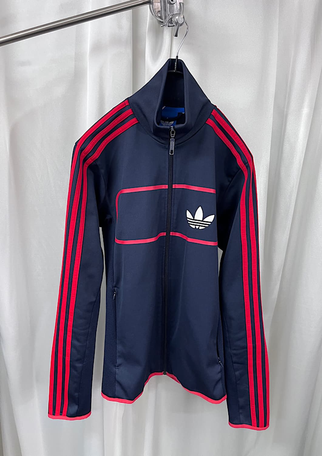 adidas  상품이미지1