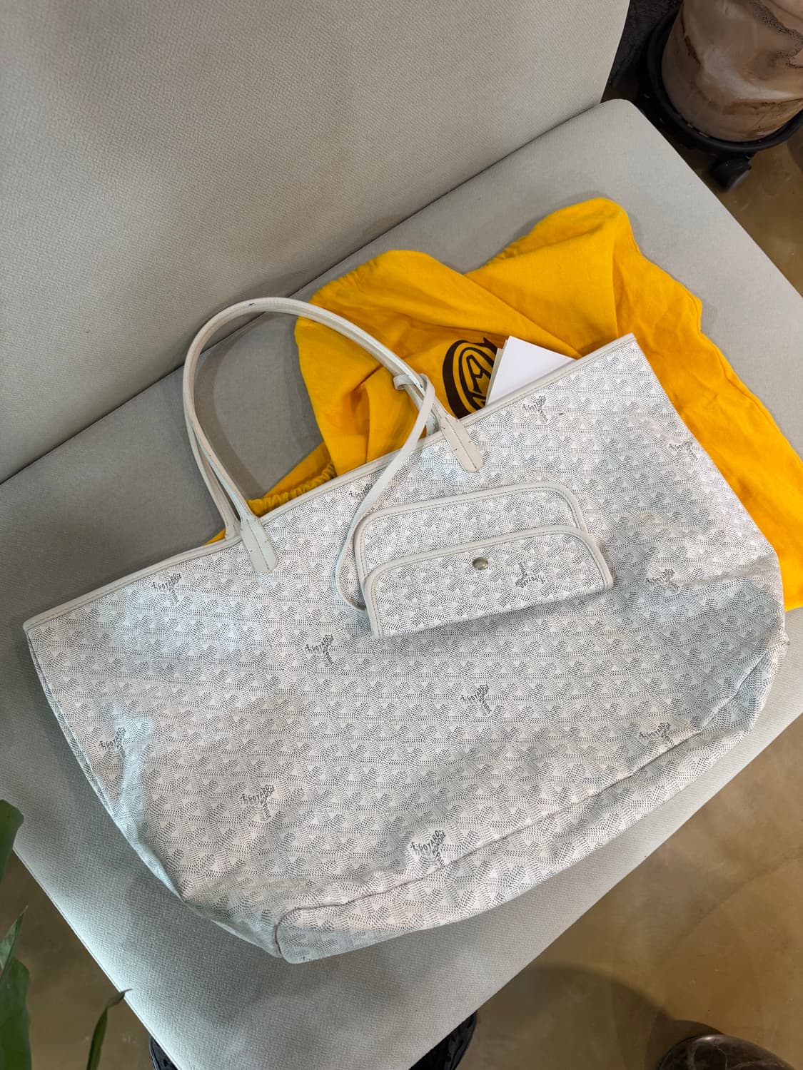 고야드 생루이 화이트 쇼퍼백 GM 상품이미지1