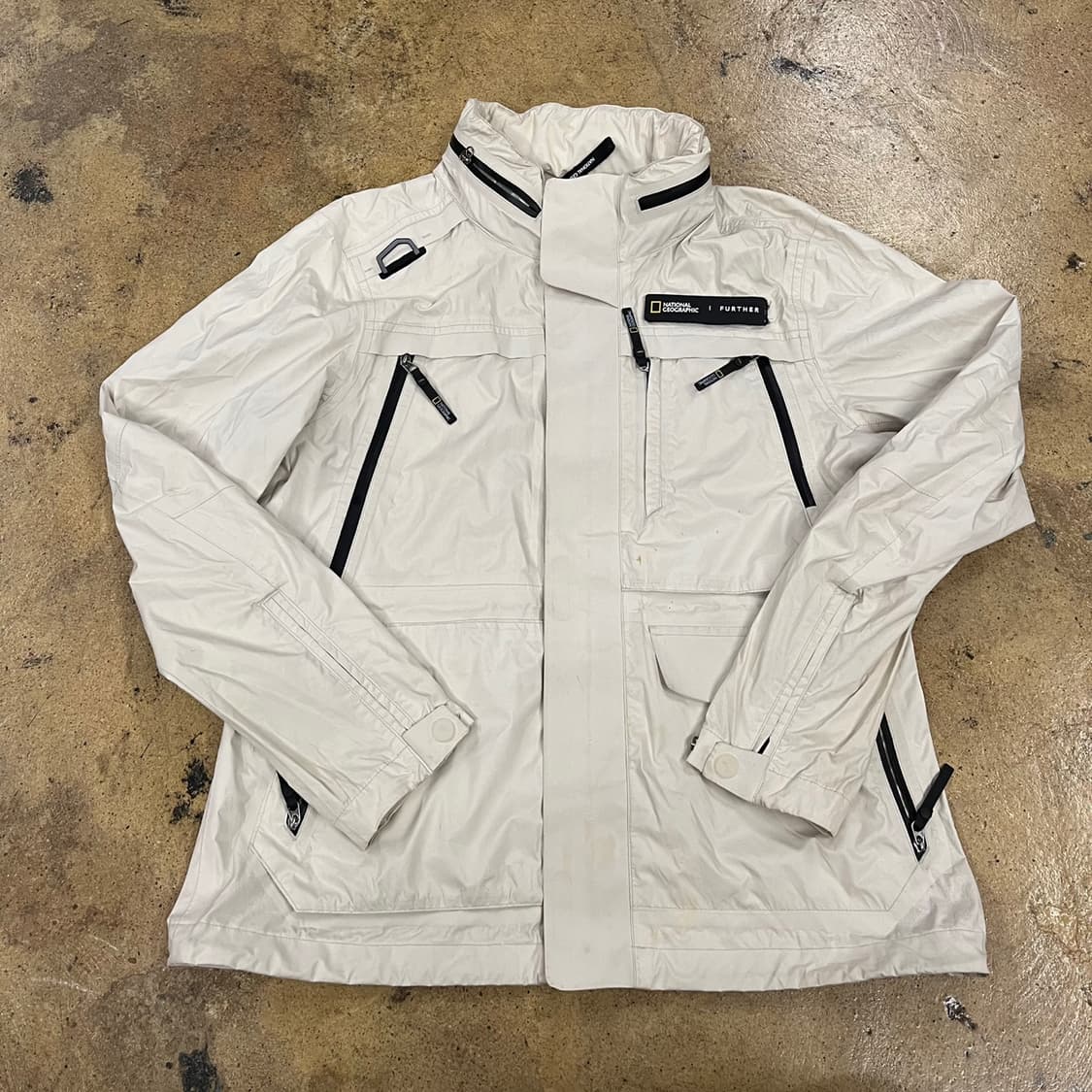 [정품/S] 내셔널지오그래픽 베이지색 바람막이 점퍼 b14 상품이미지2