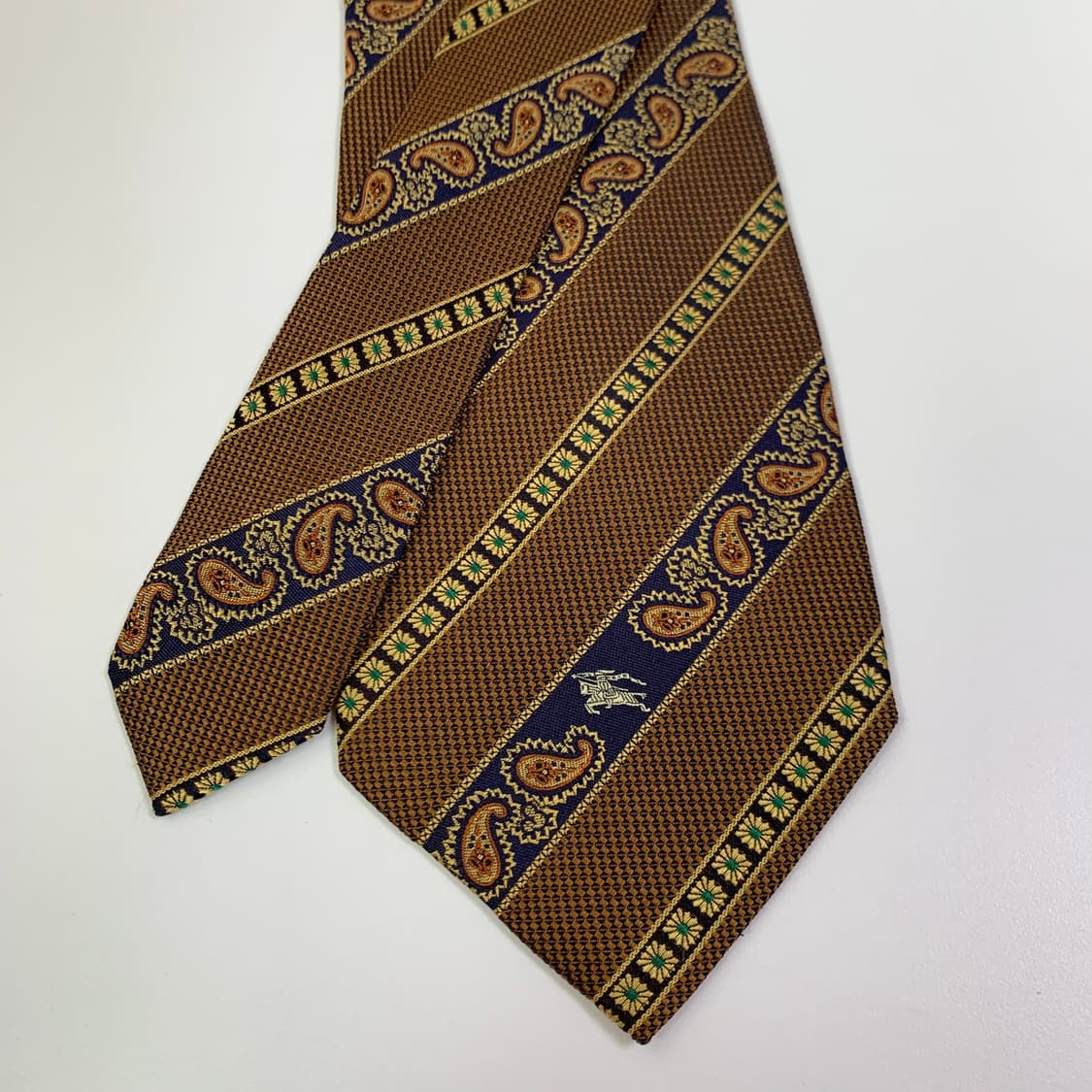 버버리(BURBERRY) 명품 클래식 정장넥타이 A+등급 최상급 9.2 상품이미지4