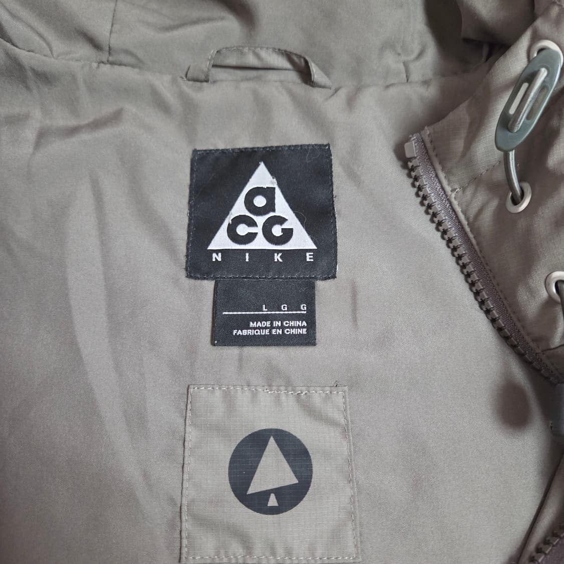 100 나이키 acg패딩 상품이미지3