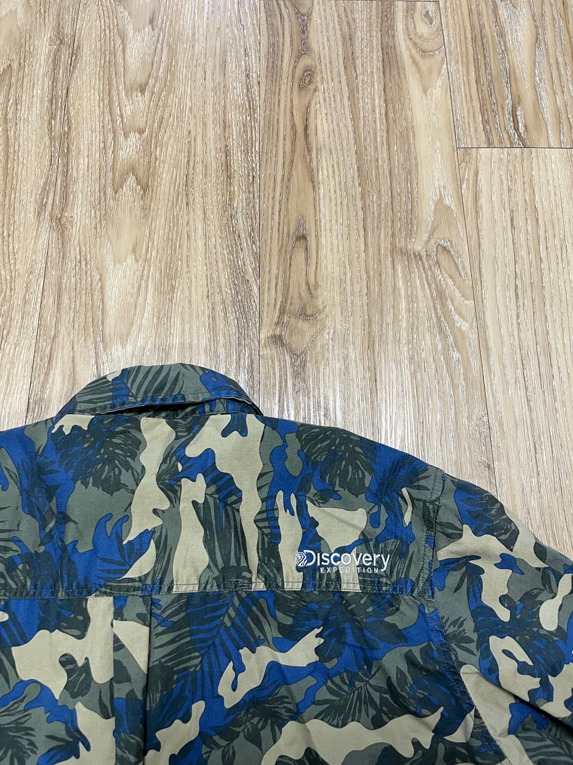디스커버리 정글 카모 포켓 셔츠 100 상품이미지4