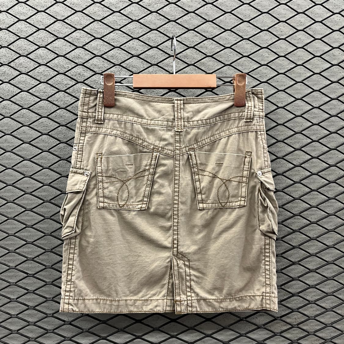 JPN VINTAGE 미니 카고 스커트 베이지 그레이 투버튼 숏 치마 상품이미지3