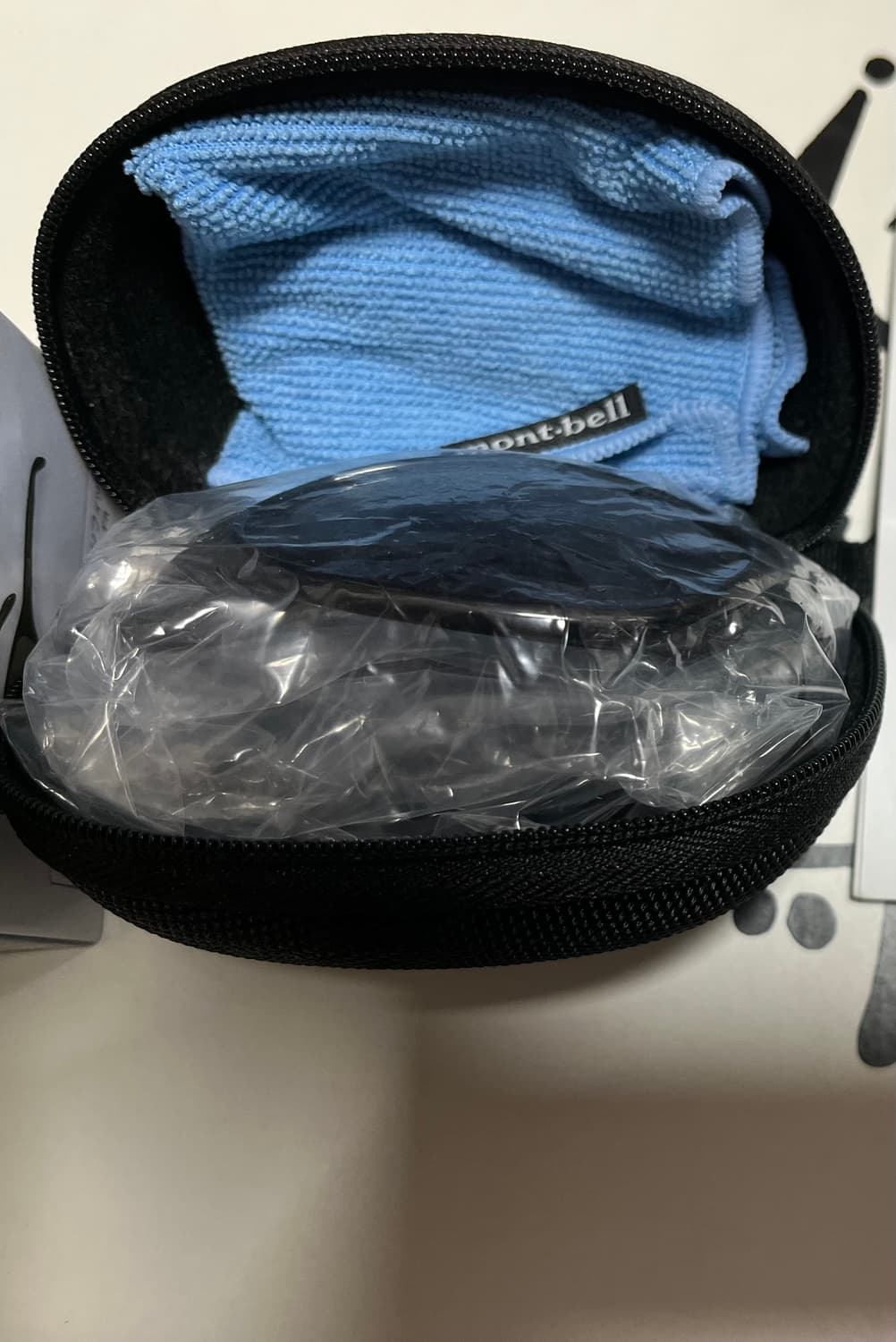 몽벨 트레킹 선글라스 기본형 블랙 그레이 상품이미지1