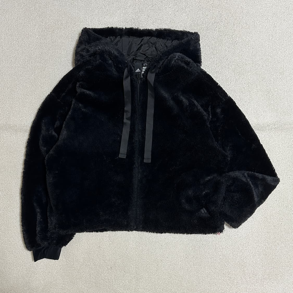 아디다스 어슬레틱 스타일 퍼 자켓 상품이미지1