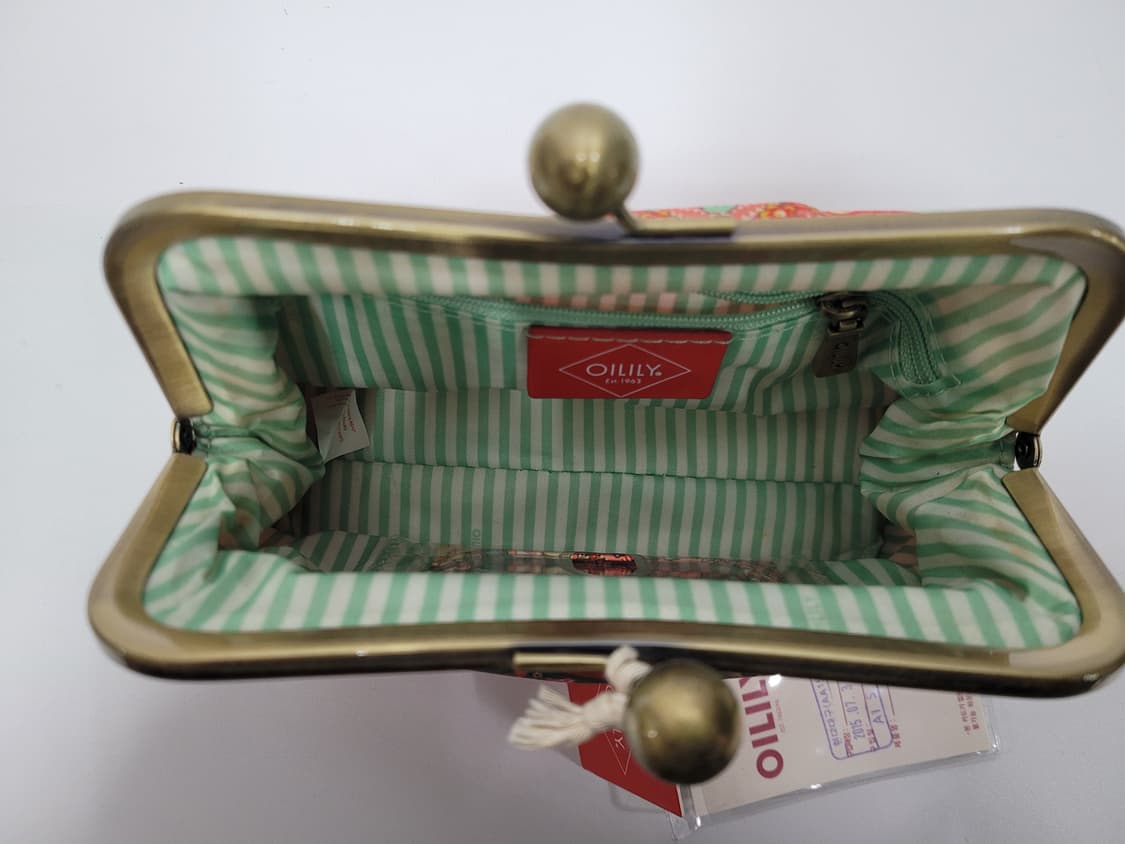 (새상품) OILILY 오일릴리 코스메틱백 / 백화점 매장판
 상품이미지9