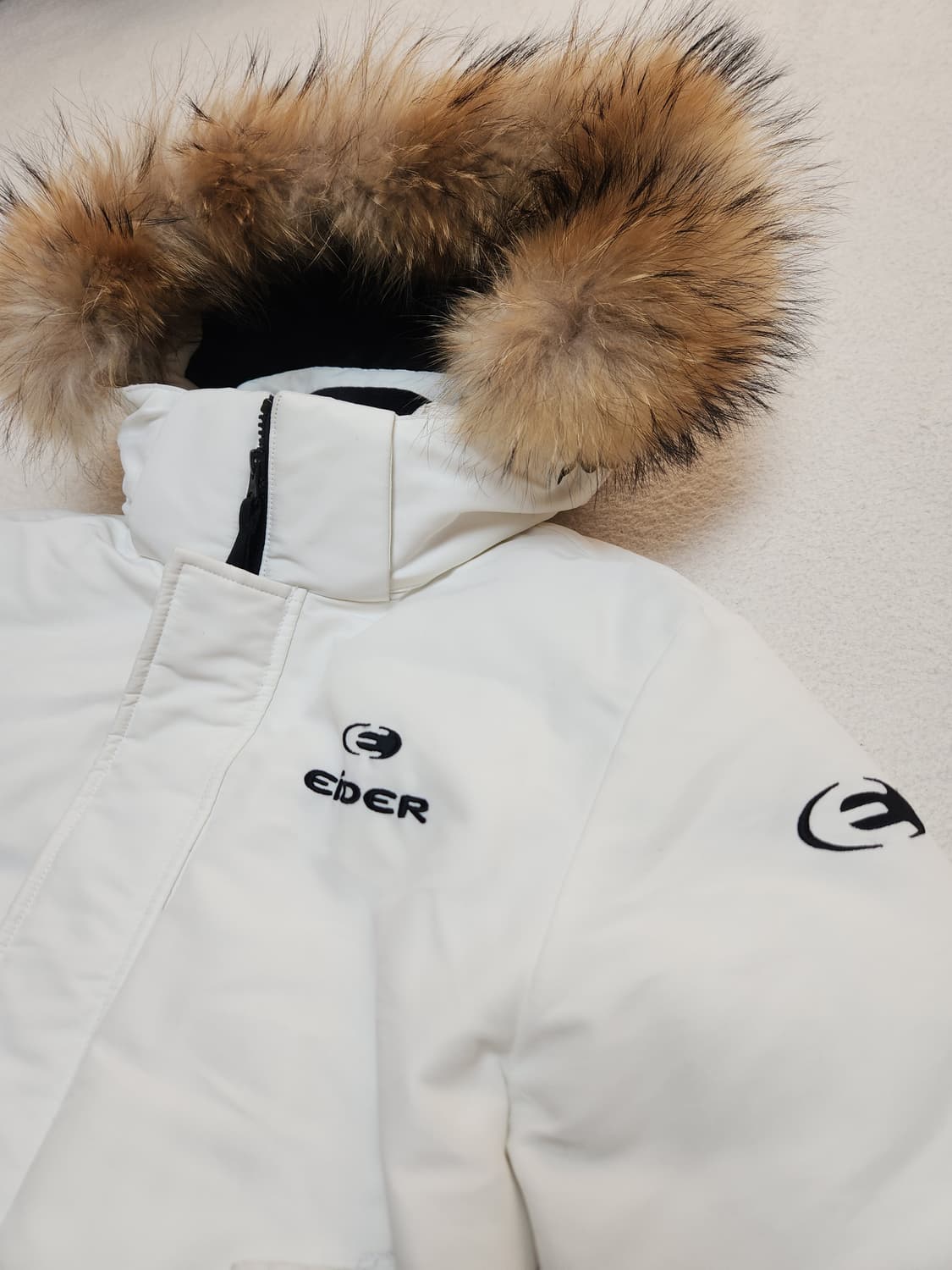 아이더 스투키 화이트 패딩 S 상품이미지1