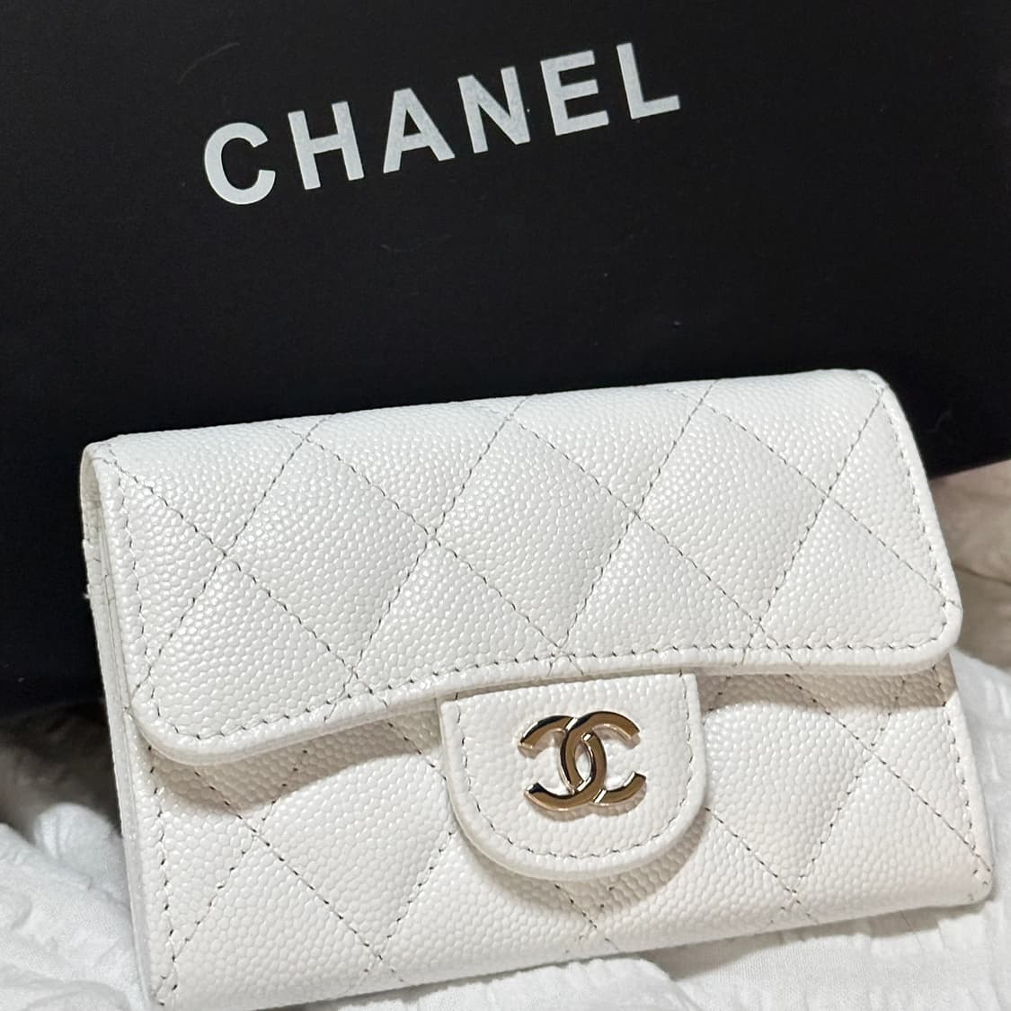 [풀구성/정품]샤넬 카드지갑 화이트 캐비어 새상품 상품이미지4