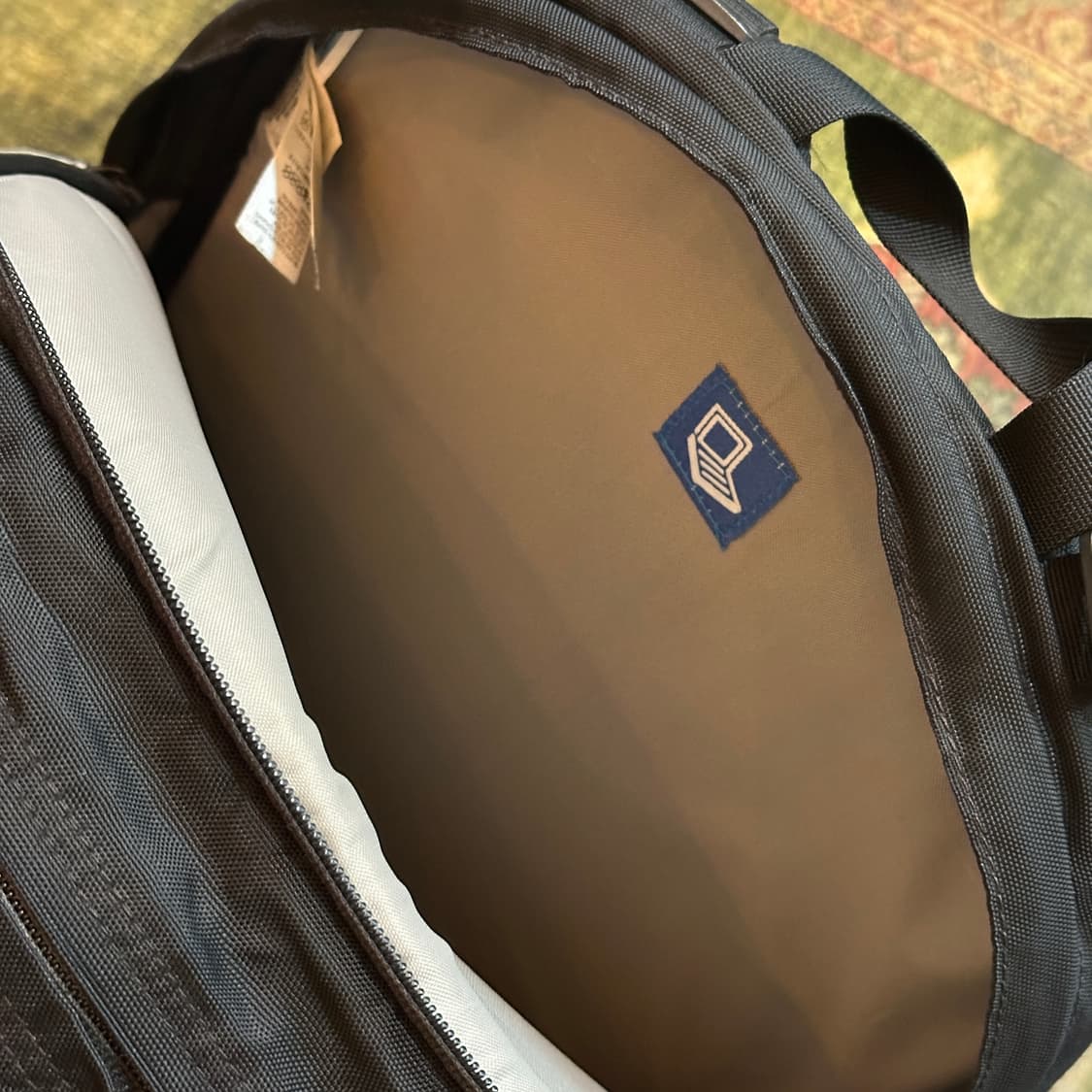 노스페이스 먼데이즈 백팩  상품이미지9