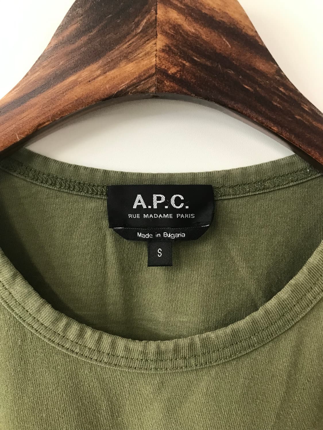 Apc 아페쎄 포켓 카키 반팔 티셔츠 상품이미지4