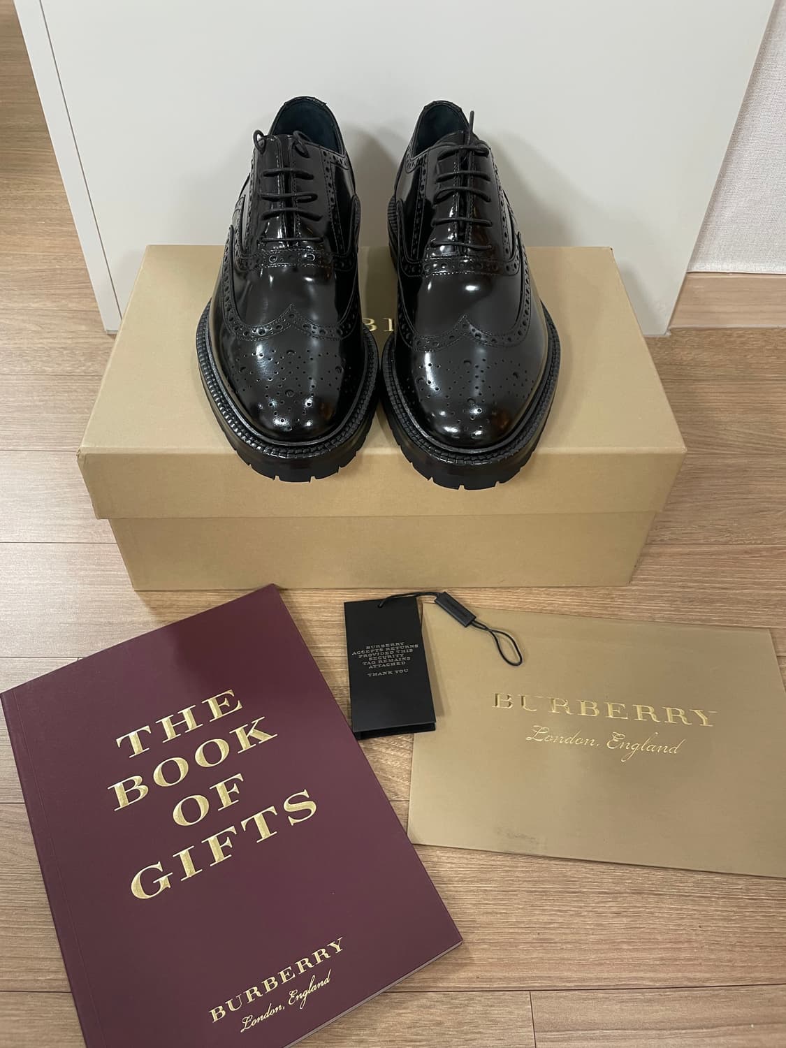 [39] 버버리 BURBERRY 윙팁 로퍼 구두 상품이미지1