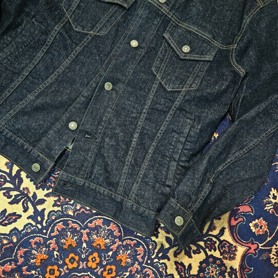 유니클로 데님 트러커 자켓 XL size 상품이미지5