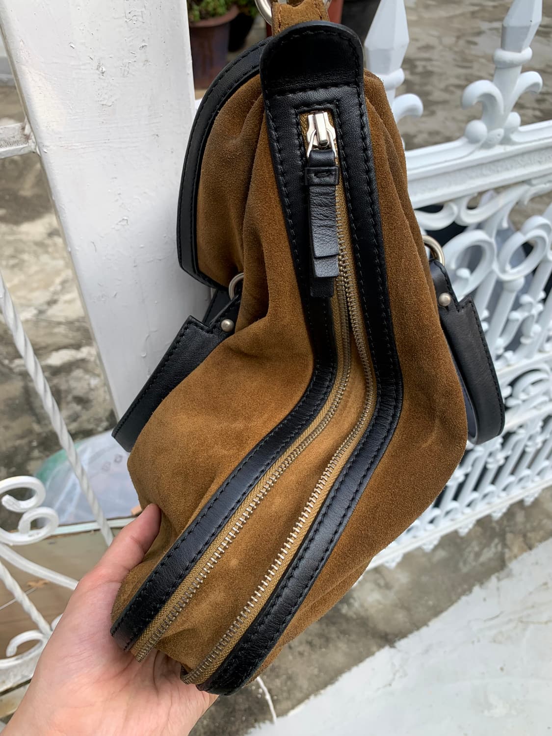 오프닝 세레모니 스웨이드 크로스백 상품이미지6