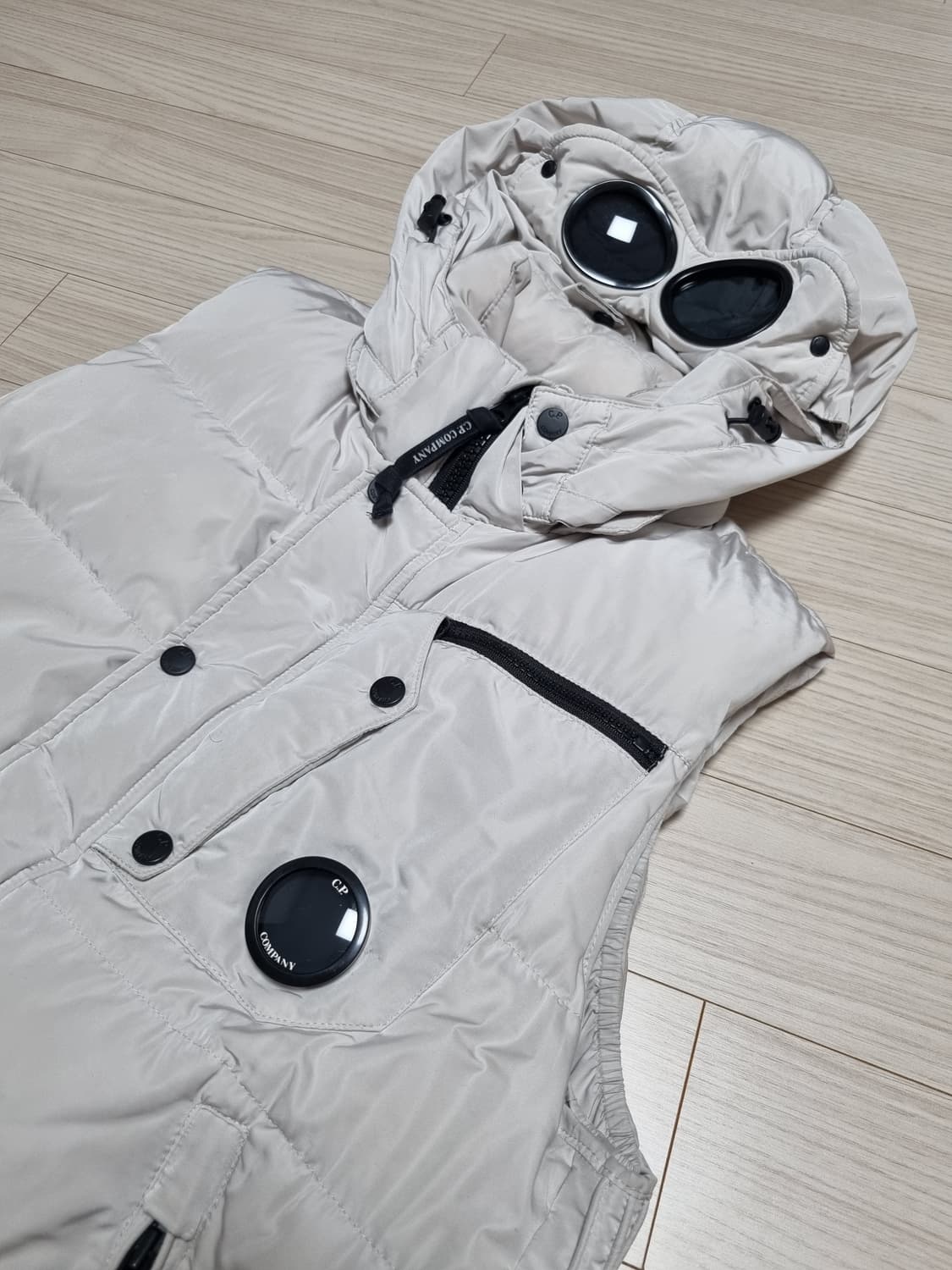 cp컴퍼니 밀레밀리아 패딩조끼 상품이미지1
