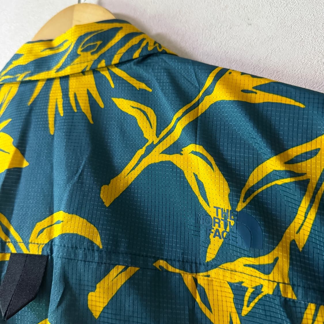 노스페이스 하와이안 패턴 투포켓 셔츠 s (100) 상품이미지5