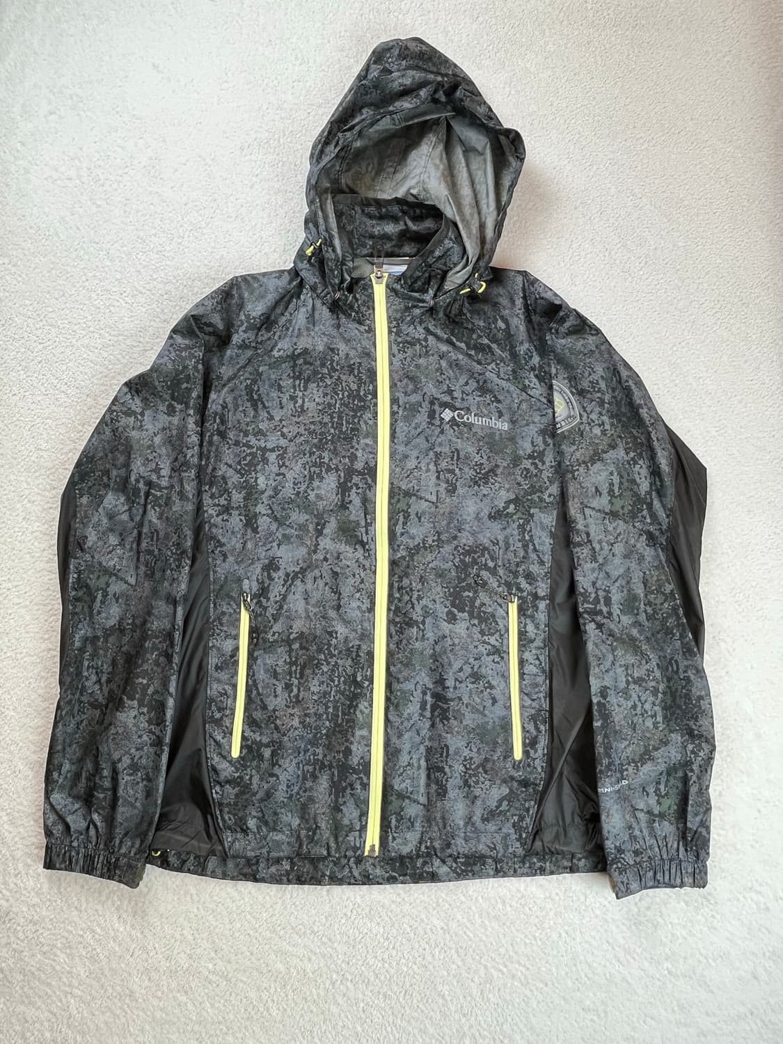 콜롬비아 카모 바람막이 상품이미지1