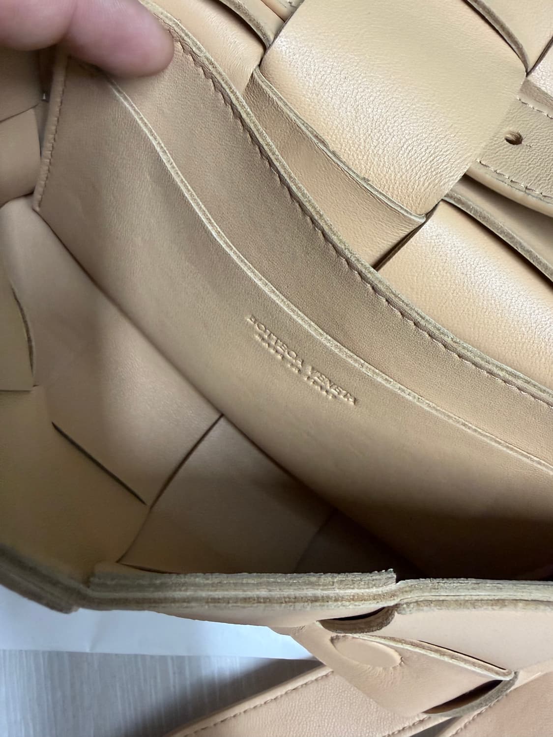 보테가베네타 카세트백 아몬드 상품이미지5