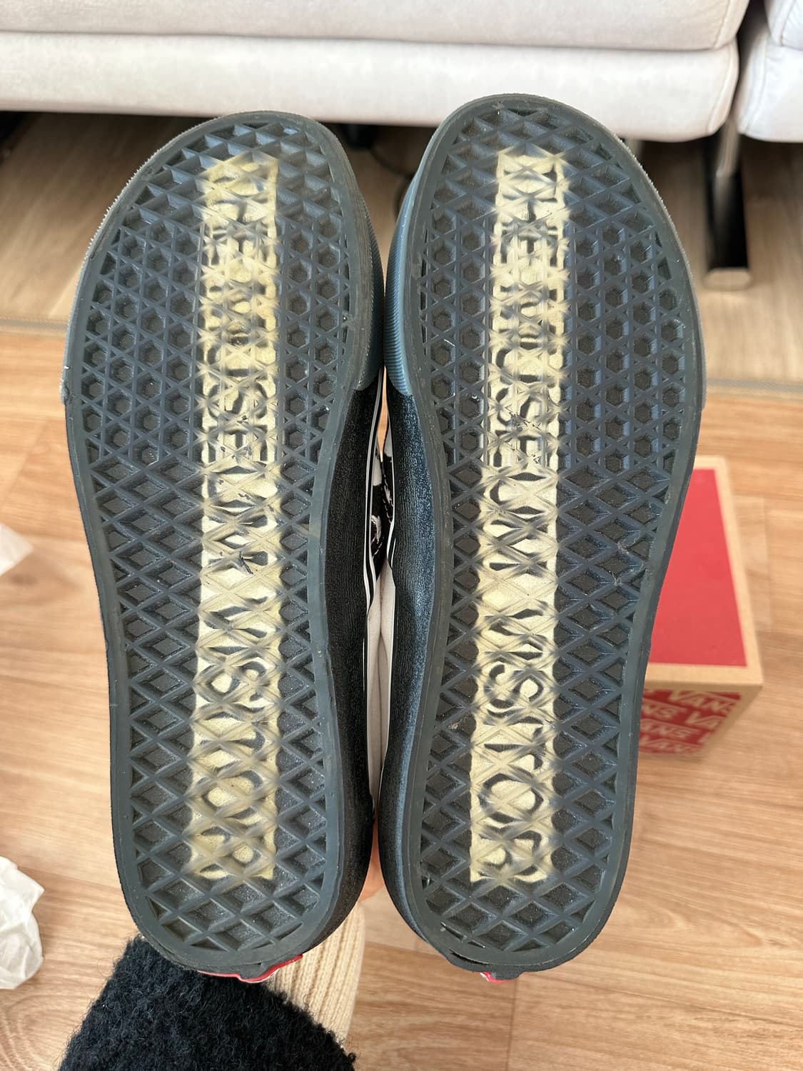 반스 x 더뮤지엄비지터 슬립온 체커보드 270 상품이미지5