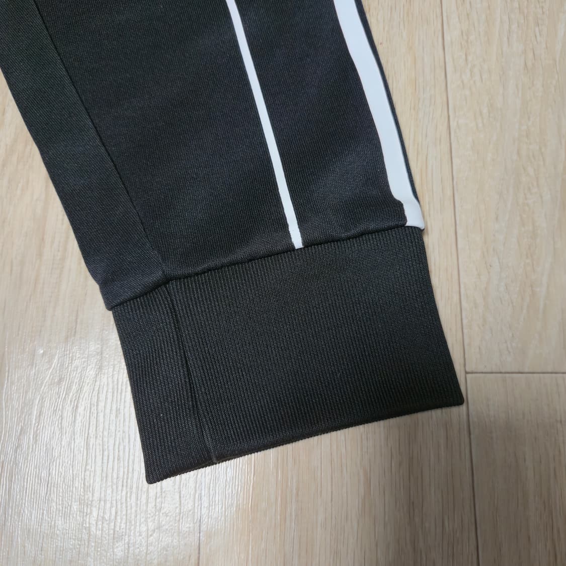 S) 아디다스 블랙 불꽃 트레이닝 조거 팬츠 상품이미지8