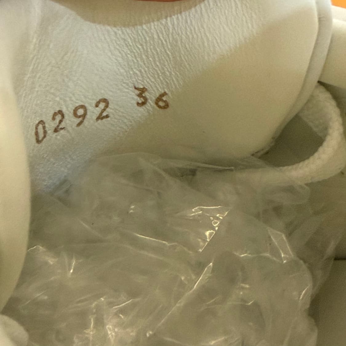 (36) 루이비통 모노그램 타임아웃 스니커즈 상품이미지5