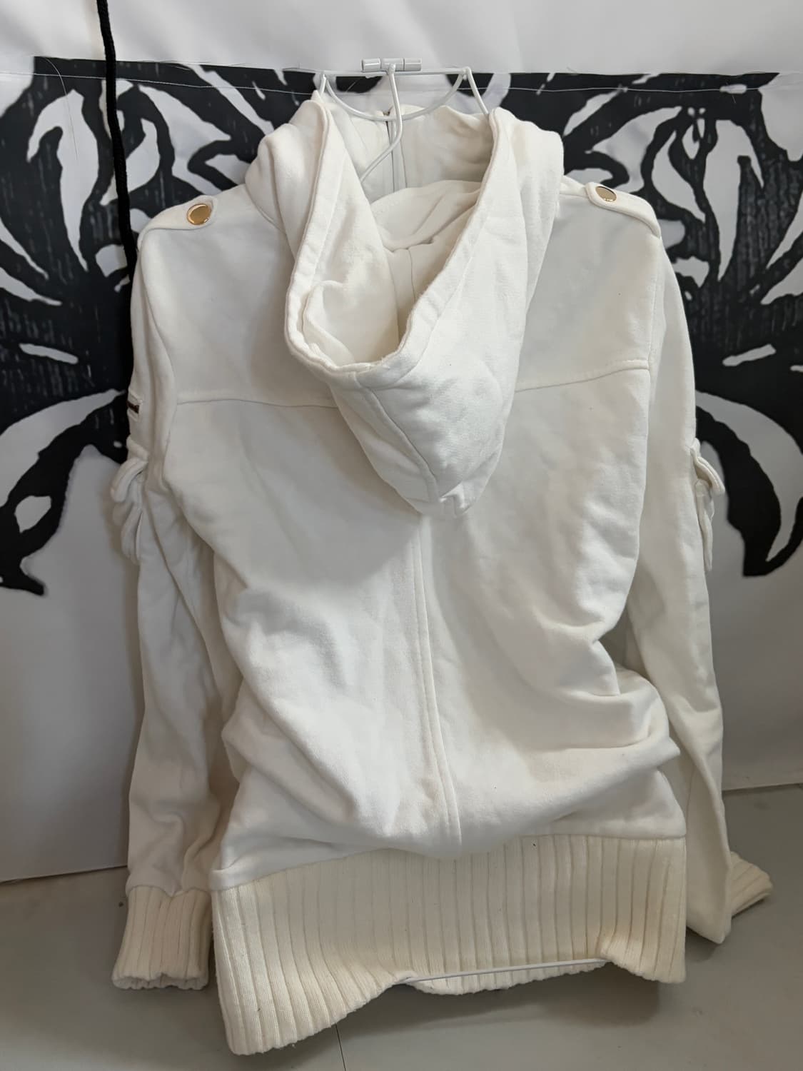 • Ivory Cargo Pocket Hooded Zip-Up 상품이미지7