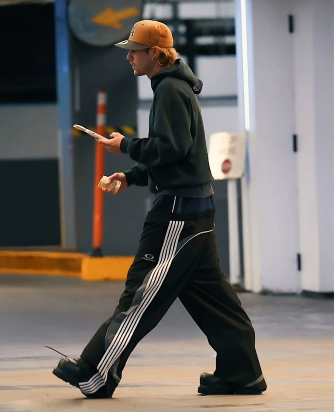 발렌시아가 트롱프뢰유 복서 스웨트팬츠 새깅 배기 상품이미지1