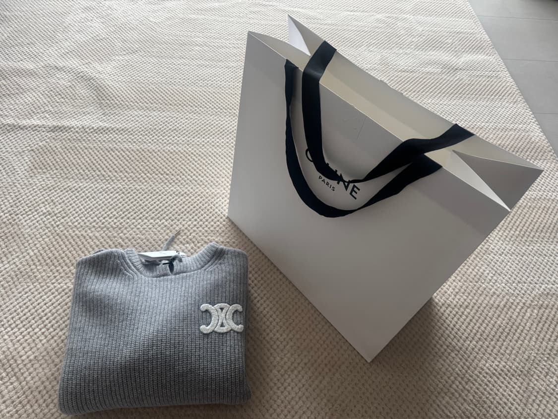 셀린느 트리옹프 니트후드 새상품 상품이미지2