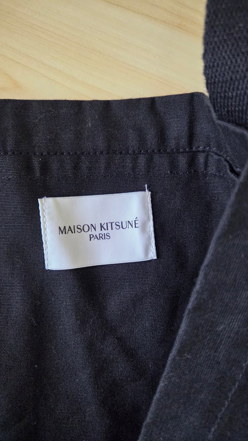 메종키츠네 블랙 로고 토트백 상품이미지3