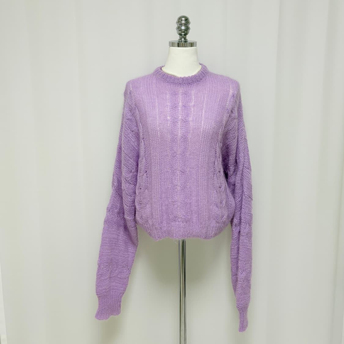미우미우 모헤어 롱 슬리브 루즈핏 스웨터 라이트 퍼플 상품이미지4