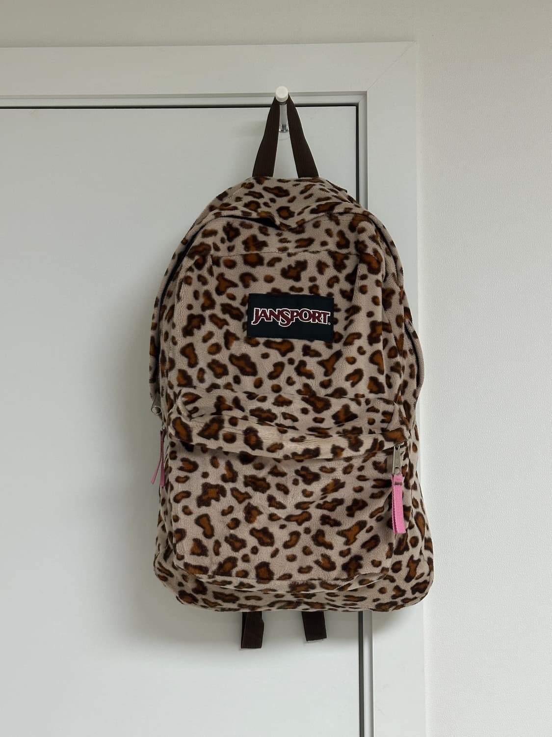 잔스포츠 레오파드 호피 백팩 상품이미지1