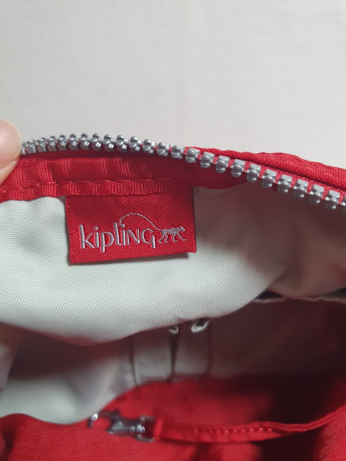키플링 FLEA 레드 크로스백 바이브 미니 숄더백  상품이미지8