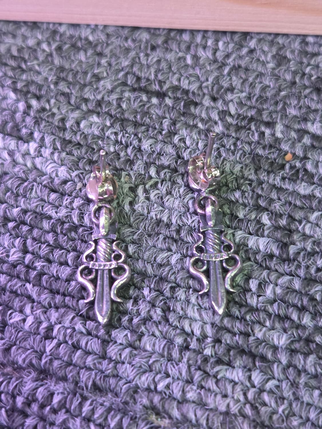 킹크로치 로얄 대거 이어링 은 귀걸이 상품이미지4