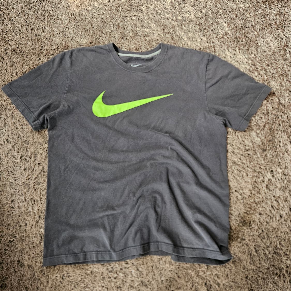 나이키(Nike) 빅 스우시 차콜 루즈핏 반팔티셔츠 XL 상품이미지1