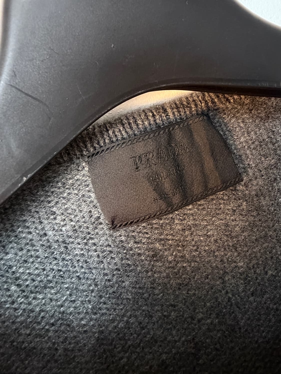 프라다 보트 넥 캐시미어 니트  상품이미지6