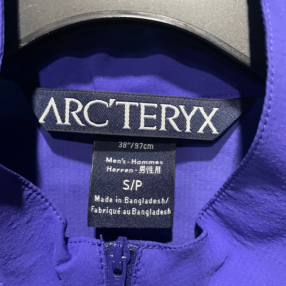 아크테릭스 퍼플 바람막이 베스트 S 상품이미지4