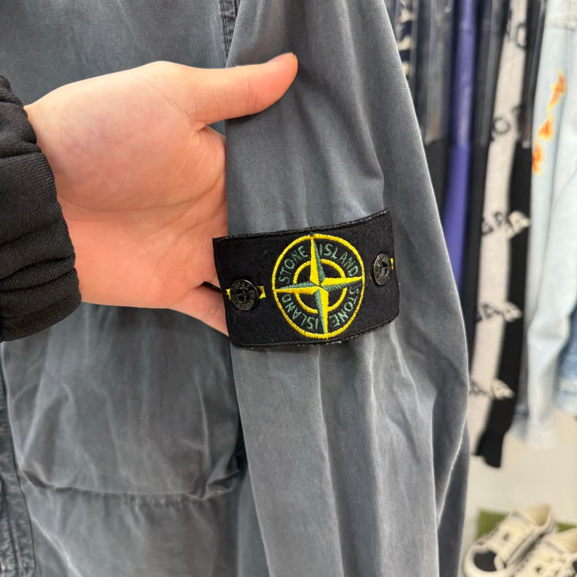 [L] 스톤아일랜드 올드이펙트 오버셔츠 상품이미지3