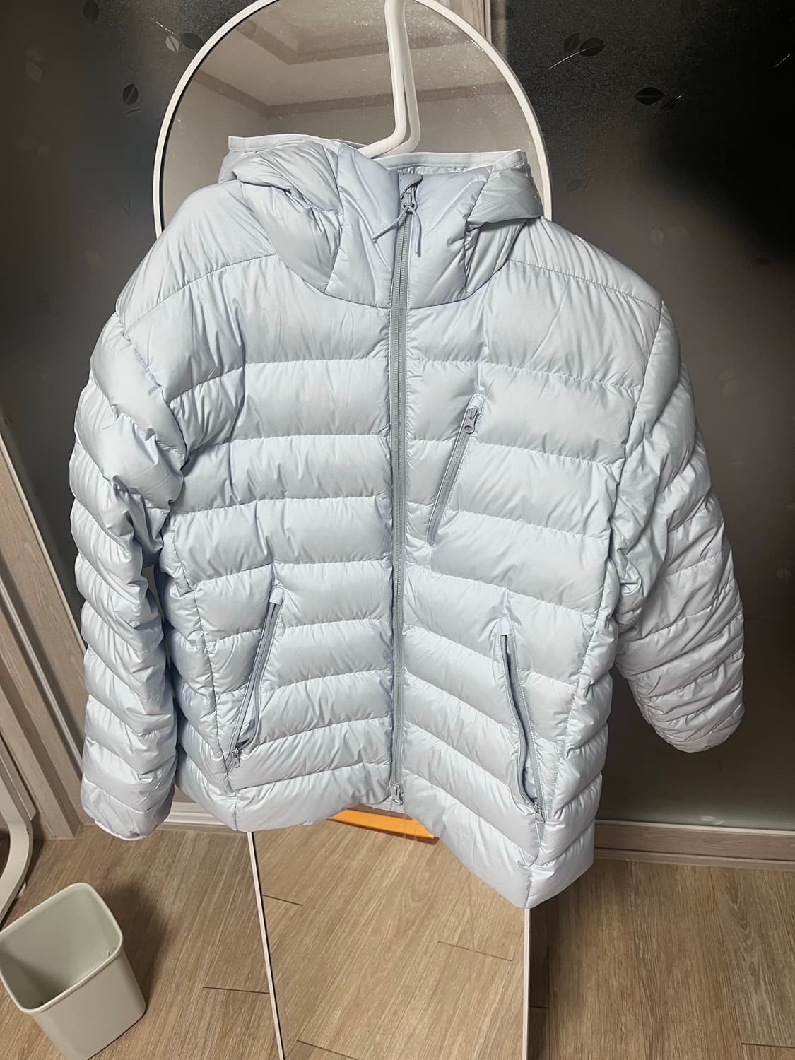 무신사 스탠다드 시티 레저 후디드 라이트 다운 재킷 상품이미지2