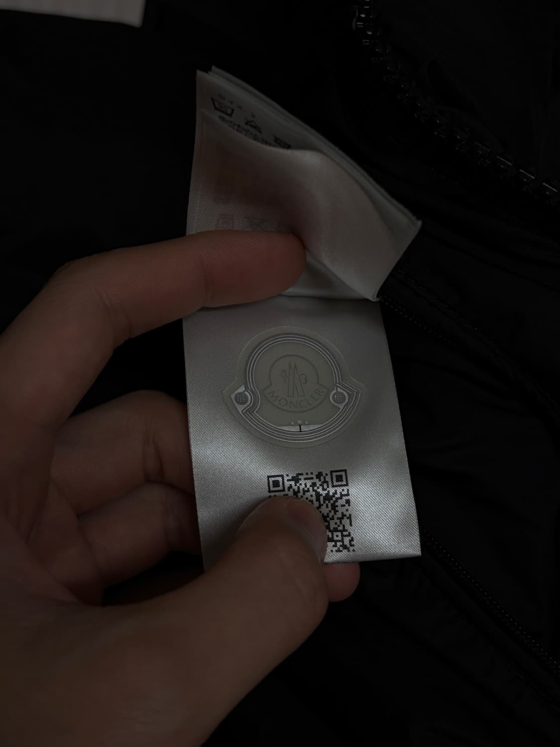 (새것급) 23-24fw 몽클레어 마야프 3 블랙 몽클레어 퍼 패딩 3 상품이미지10