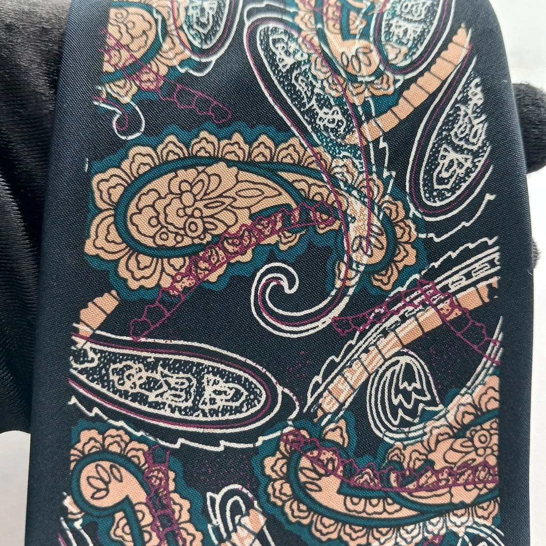 밀라숀 실크 블랙 페이즐리 넥타이 9.1cm A+등급 A18522
 상품이미지6