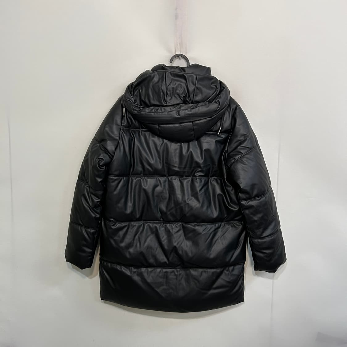 자라 페이크 레더 패딩 코트 블랙 상태최상 여성 55, 66 상품이미지3