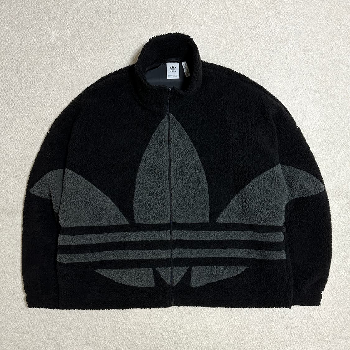 아디다스 빅 트레포일 쉐르파 재킷 상품이미지2