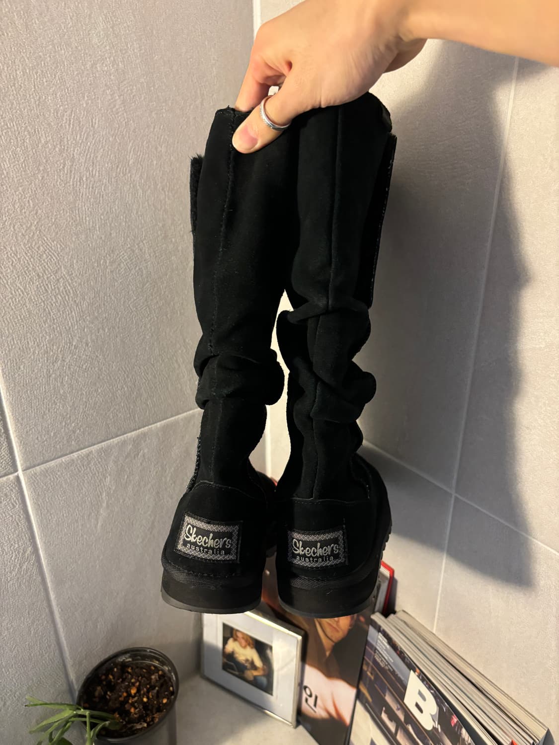 스케쳐스 스웨이드 버튼 부츠  상품이미지5