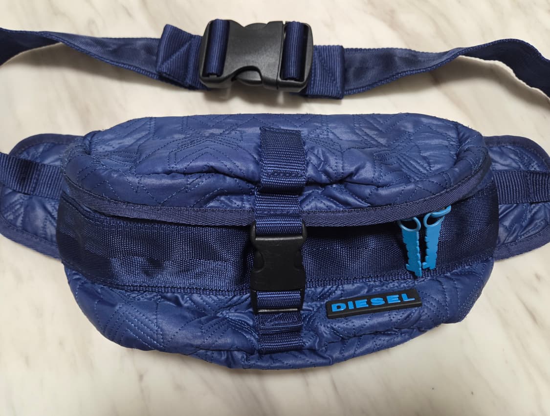 디젤 나일론 퀼팅 웨이스트 백 상품이미지3