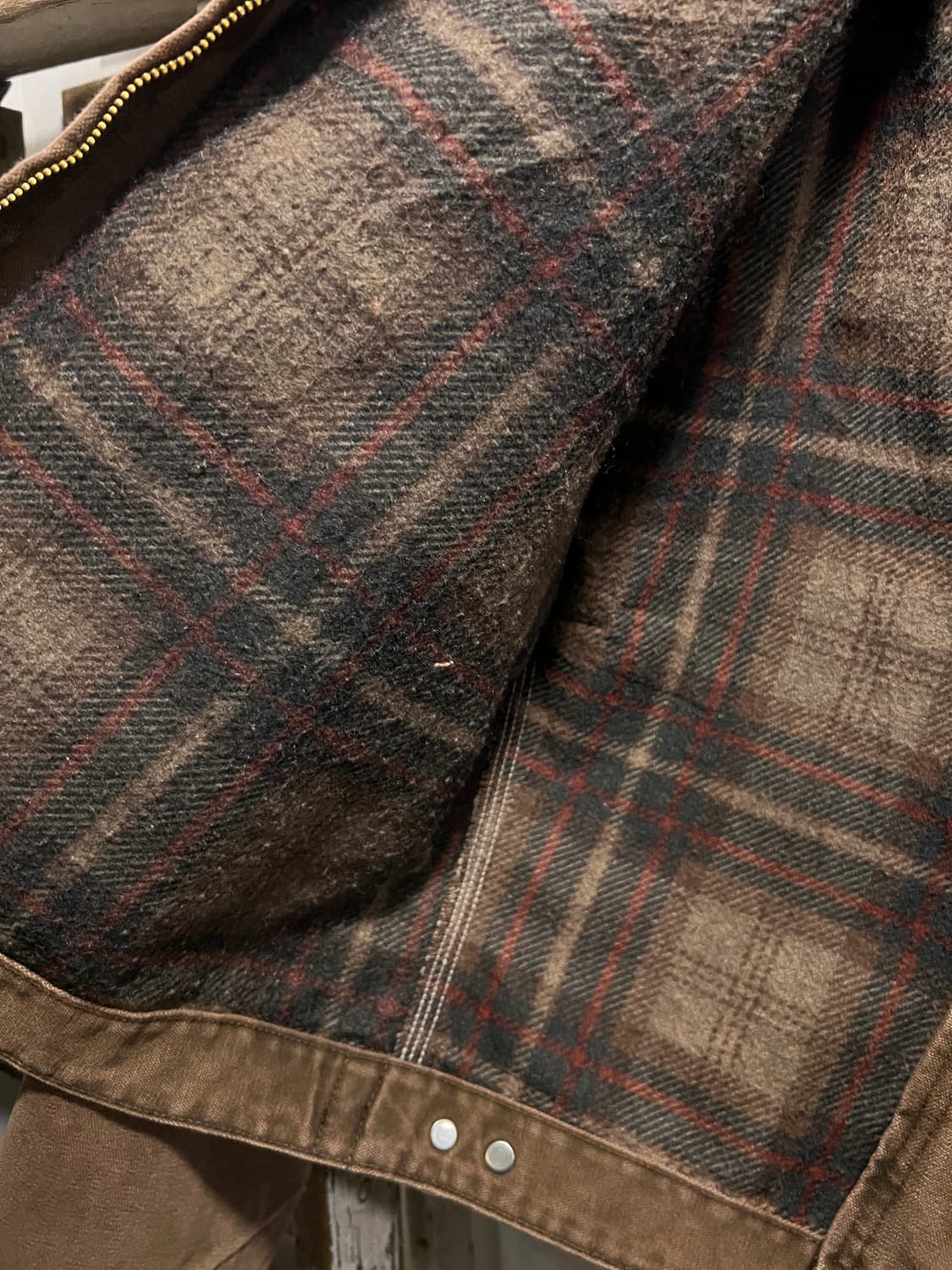 [L]칼하트 Made in USA J97 디트로이트 다크브라운 워크 자켓 상품이미지6