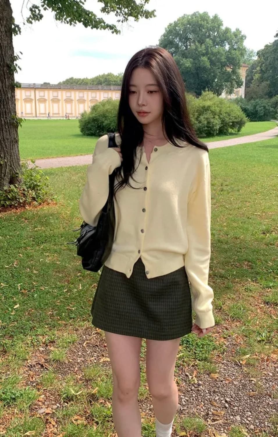 새상품) 니어웨어 나이니 노란색 라운드넥 니트 가디건 상품이미지1