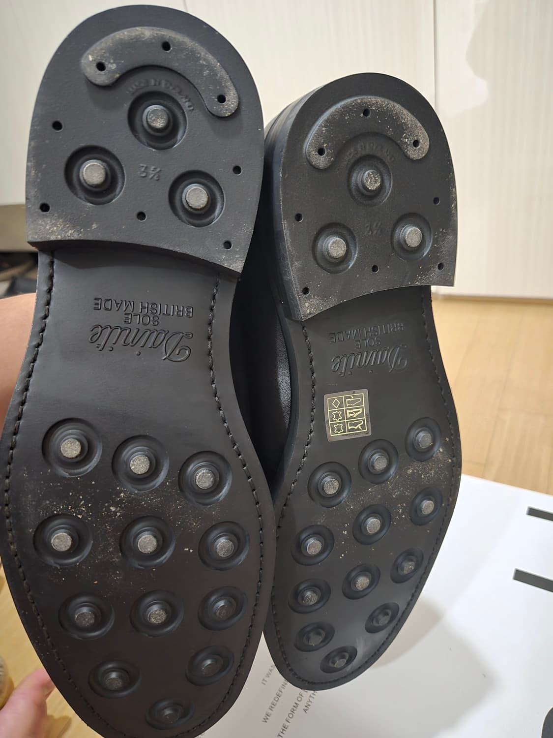 버윅 4406 비브람솔 9.5사이즈 판매합니다 상품이미지2