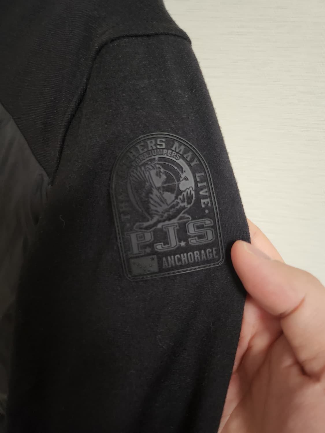 파라점퍼스 경량패딩 블랙 L 상품이미지2