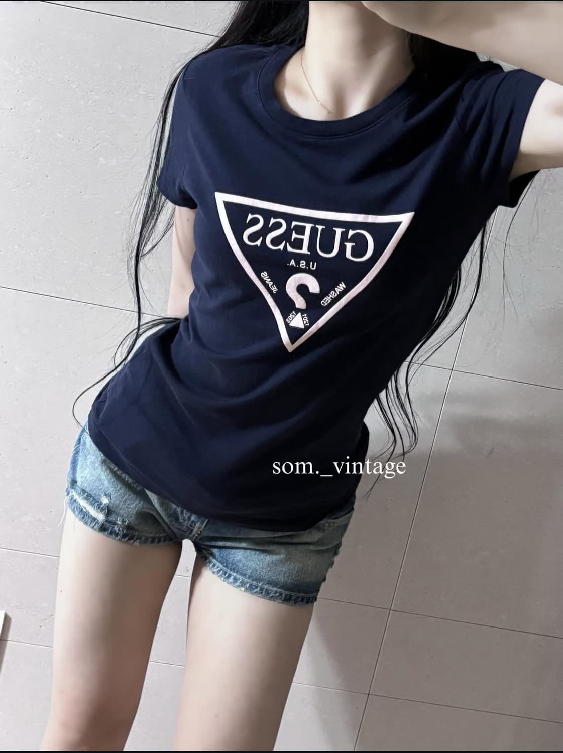 대대장 유일매물 게스 네이비핑크 딸기우유 딱붙 반팔 솜빈티지 상품이미지2