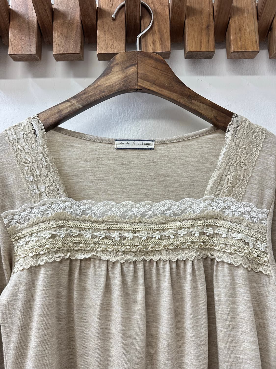 일본빈티지 레이스 디테일 스퀘어넥 셔링 디테일 내추럴 베이지 긴팔 티셔츠 상품이미지2